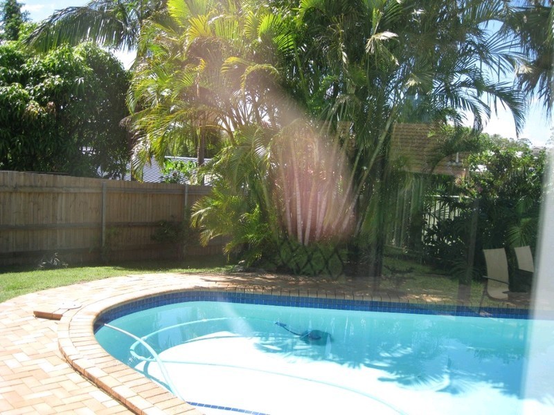 5 Baxter Court, Arundel QLD 4214