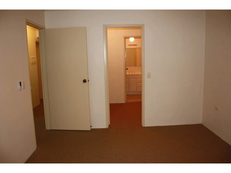 3/16 St Kilda Avenue, Broadbeach QLD 4218