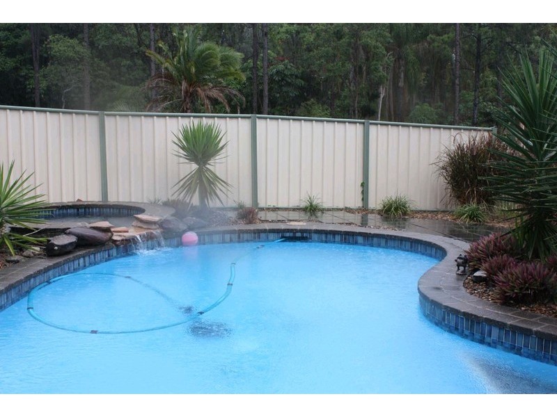 71 Glade Drive, Gaven QLD 4211