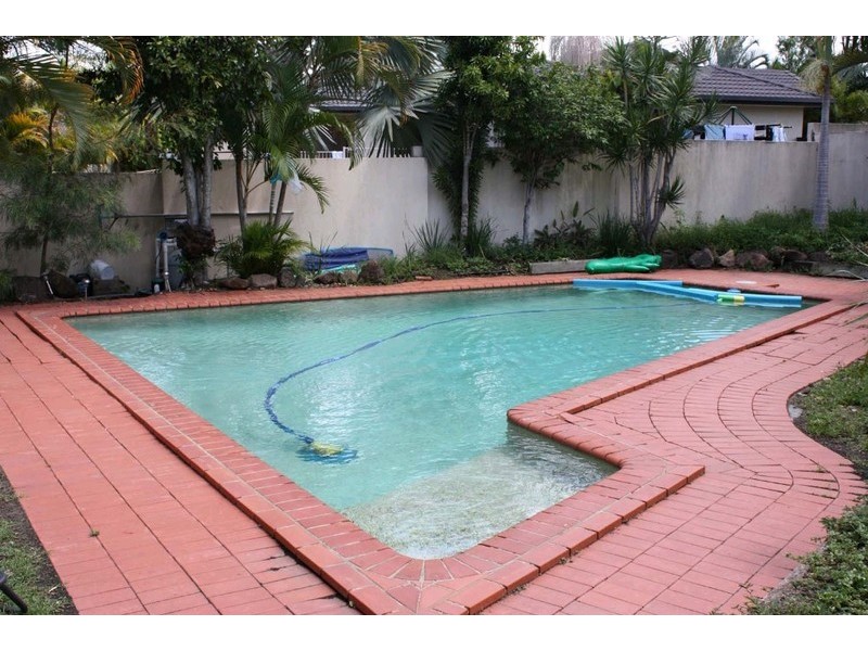 11 Kirdford Court, Arundel QLD 4214