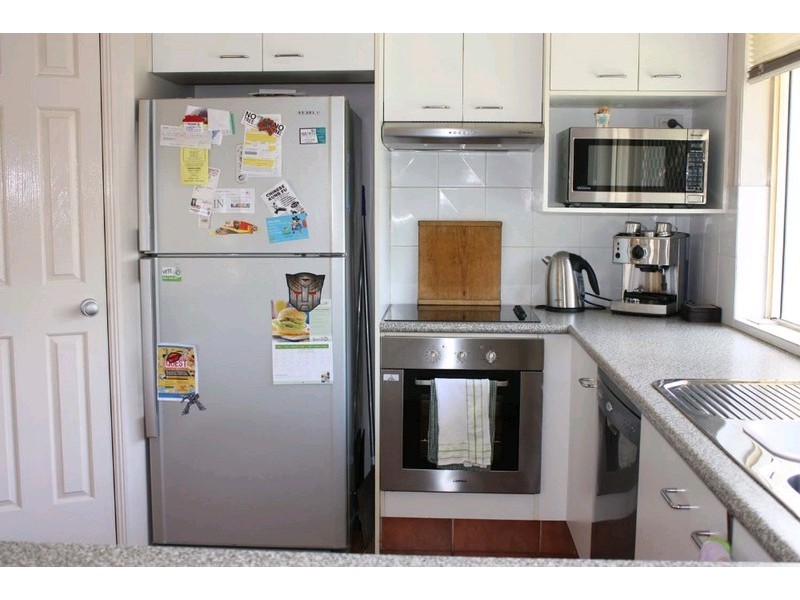 11 Kirdford Court, Arundel QLD 4214