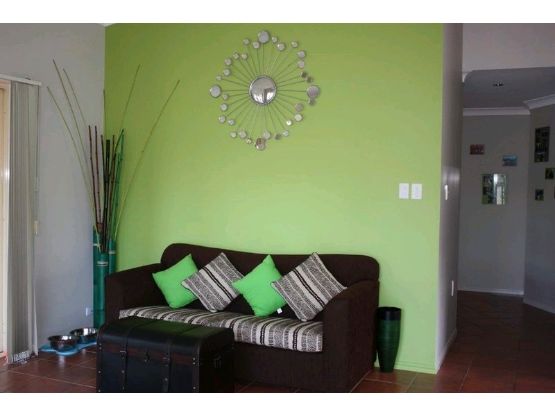 11 Kirdford Court, Arundel QLD 4214