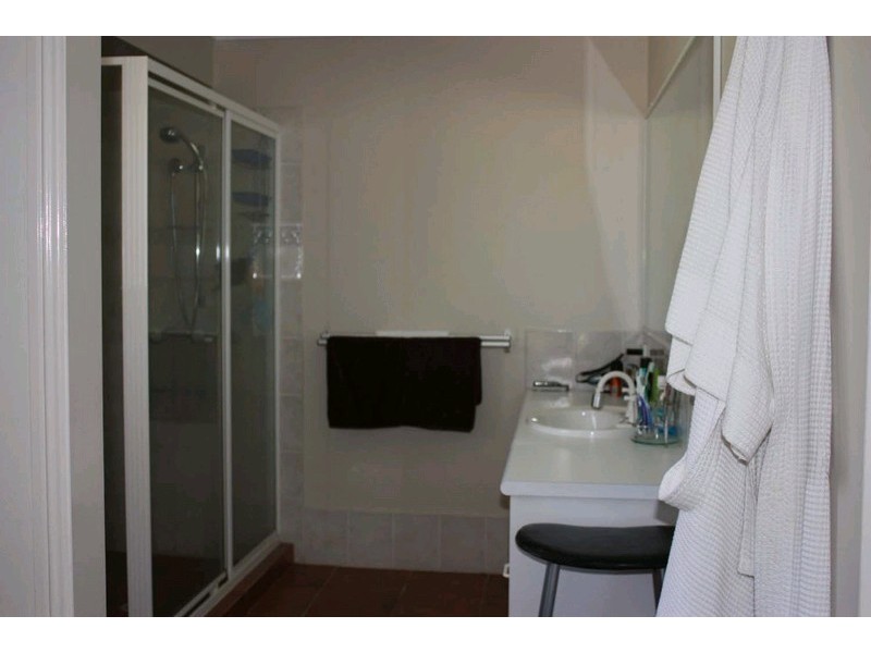 11 Kirdford Court, Arundel QLD 4214