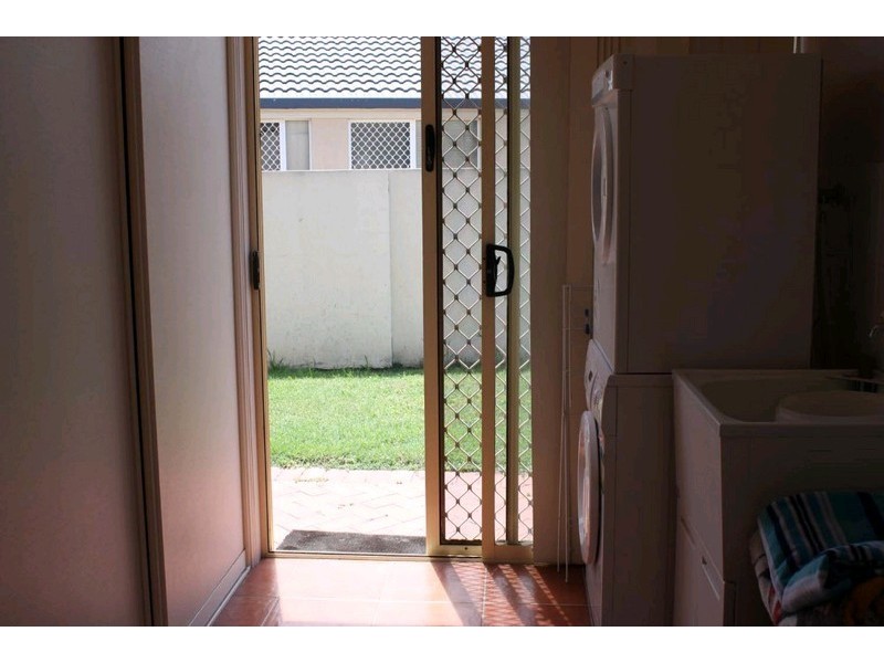 11 Kirdford Court, Arundel QLD 4214