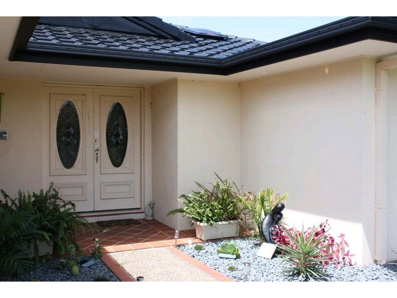 11 Kirdford Court, Arundel QLD 4214