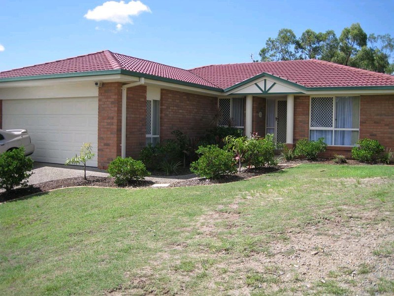 38 Manra Way, Pacific Pines QLD 4211