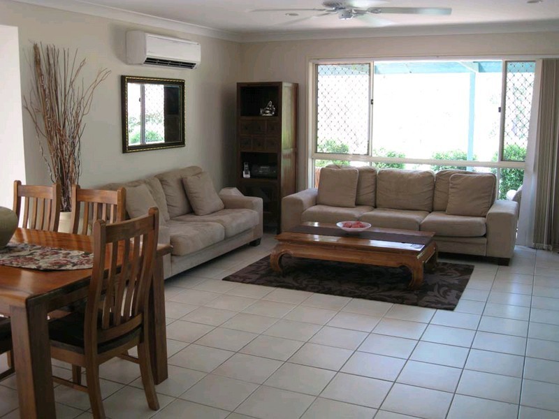 38 Manra Way, Pacific Pines QLD 4211