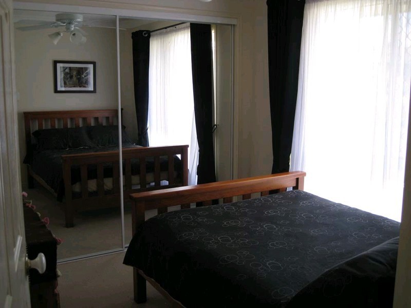 38 Manra Way, Pacific Pines QLD 4211