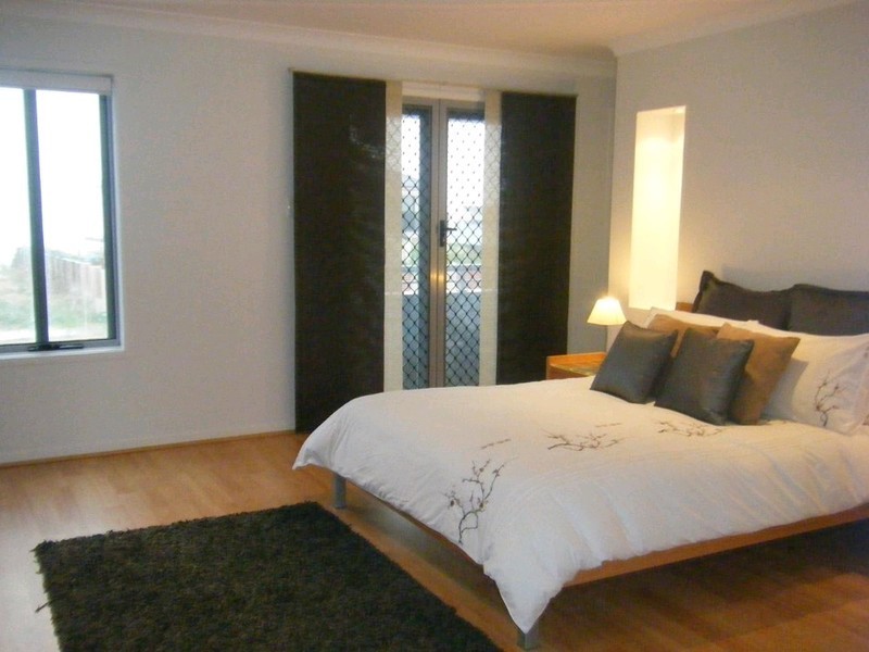 26 Wunburra Circle, Pacific Pines QLD 4211