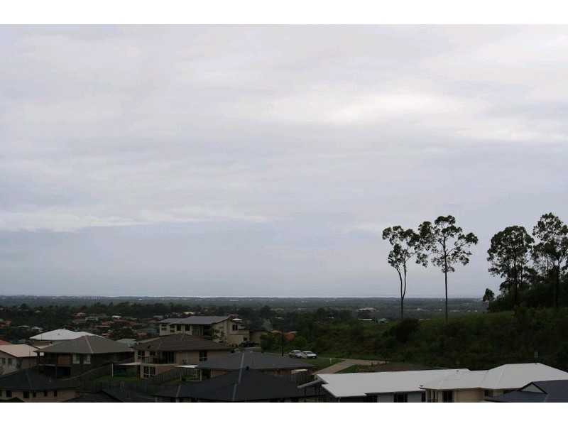 26 Wunburra Circle, Pacific Pines QLD 4211