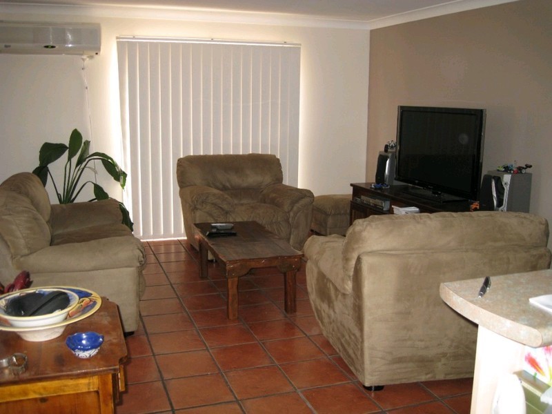 1/6 Marybeth Court, Molendinar QLD 4214