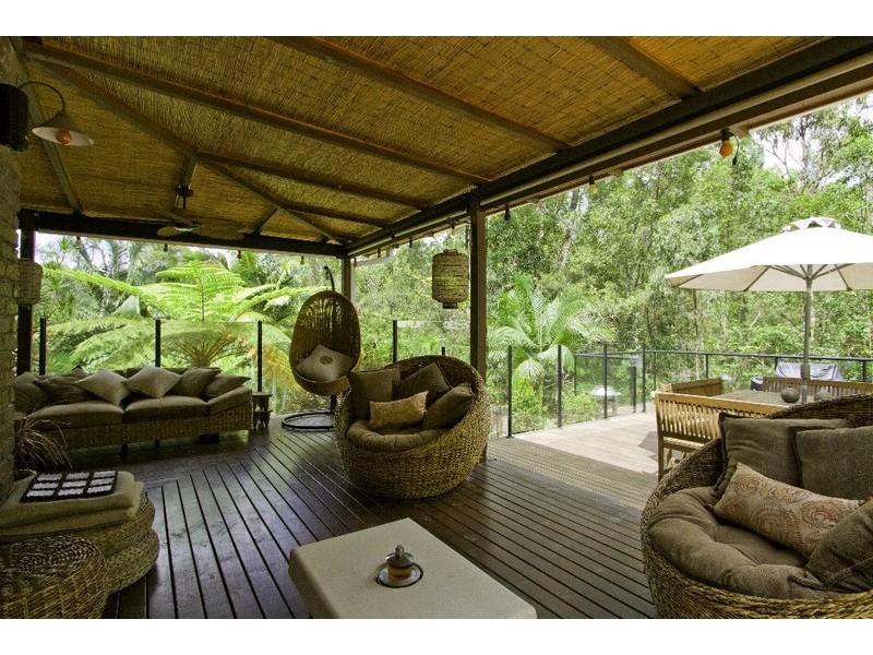 202-204 Dugandan Street, Nerang QLD 4211