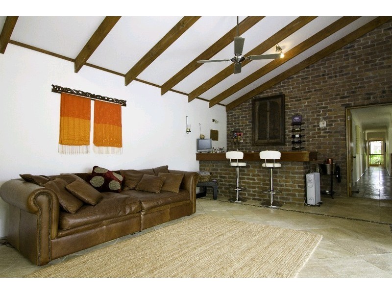 202-204 Dugandan Street, Nerang QLD 4211