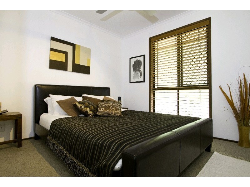 202-204 Dugandan Street, Nerang QLD 4211