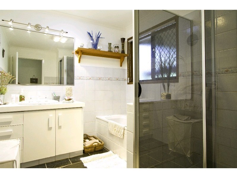 202-204 Dugandan Street, Nerang QLD 4211