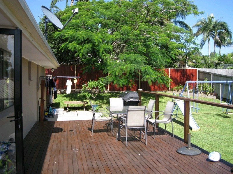 5 Explorers Way, Worongary QLD 4213