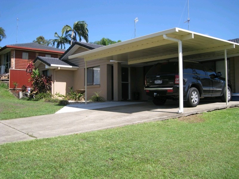 5 Explorers Way, Worongary QLD 4213