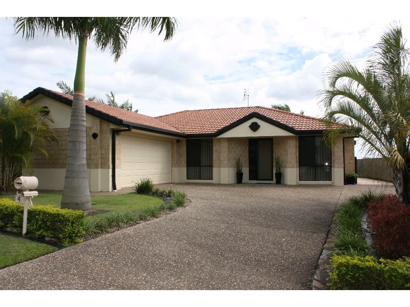 4 Brissendon Street, Maudsland QLD 4210