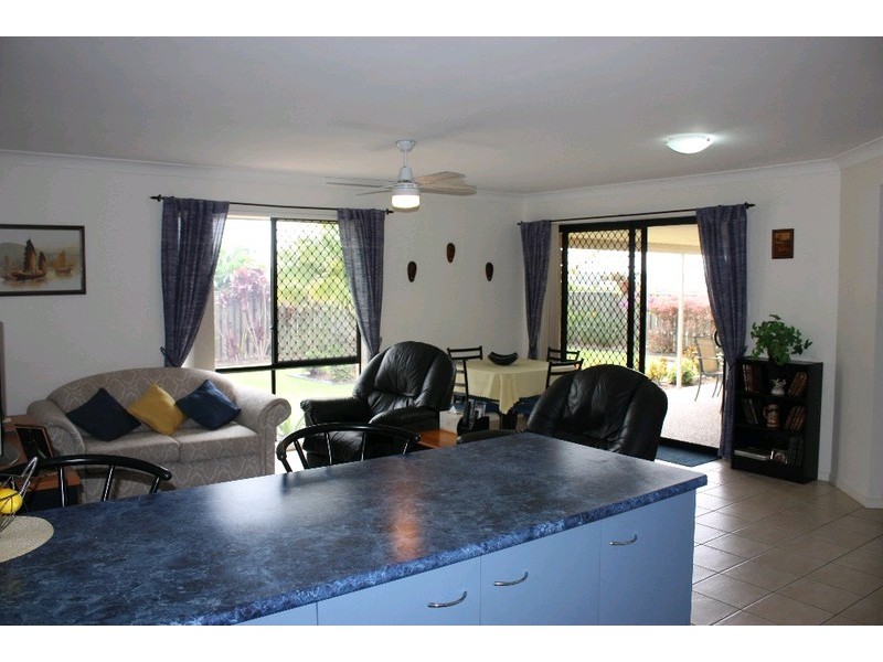 4 Brissendon Street, Maudsland QLD 4210