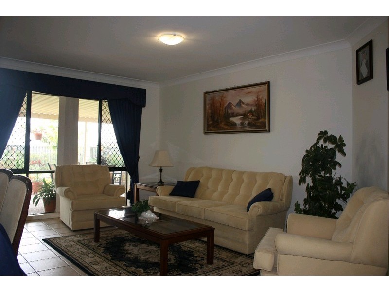 4 Brissendon Street, Maudsland QLD 4210