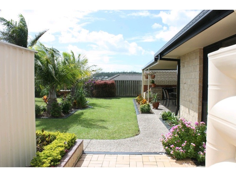 4 Brissendon Street, Maudsland QLD 4210