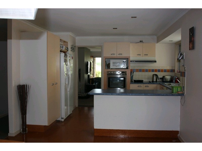 16 Aberdeen Court, Highland Park QLD 4211