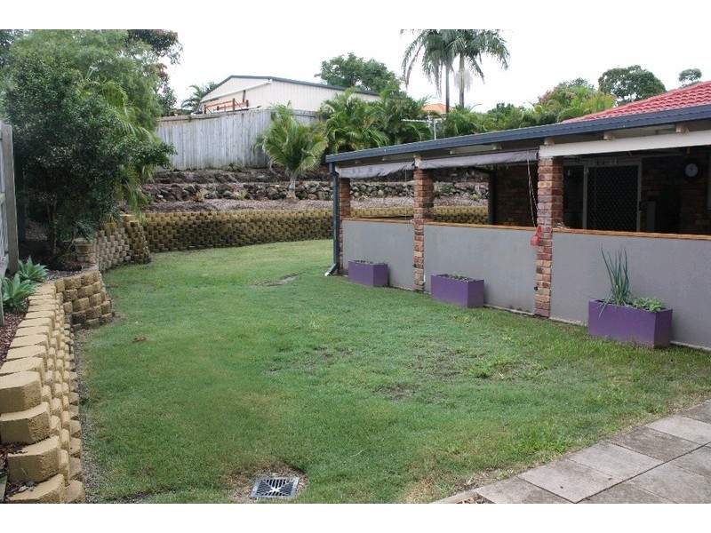16 Aberdeen Court, Highland Park QLD 4211