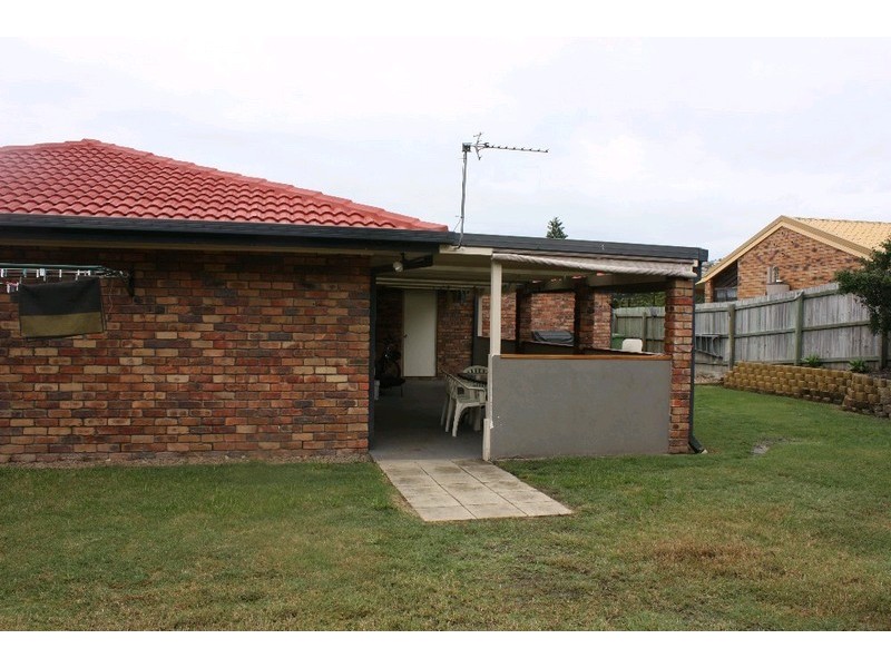 16 Aberdeen Court, Highland Park QLD 4211