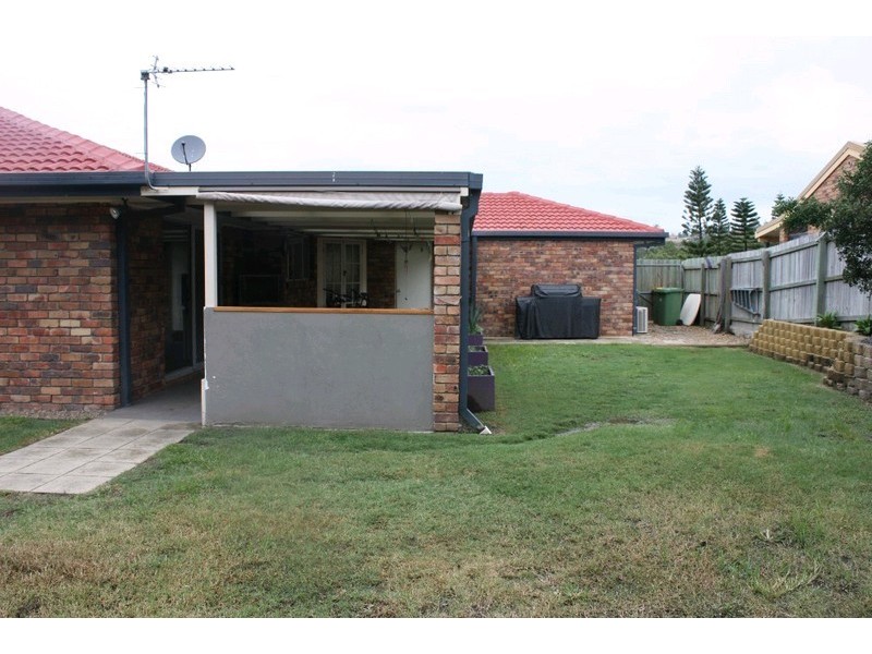 16 Aberdeen Court, Highland Park QLD 4211