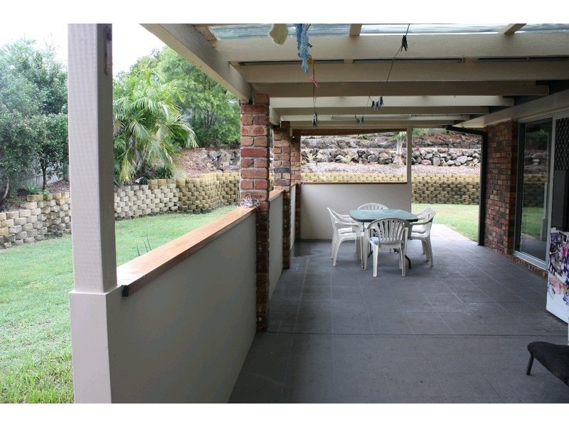 16 Aberdeen Court, Highland Park QLD 4211