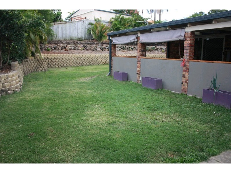 16 Aberdeen Court, Highland Park QLD 4211