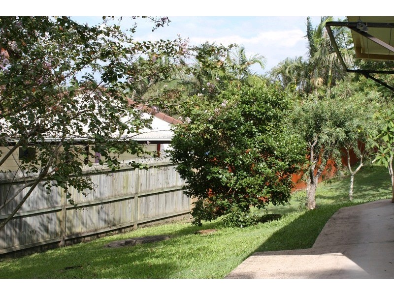 6 Eamonn Court, Highland Park QLD 4211