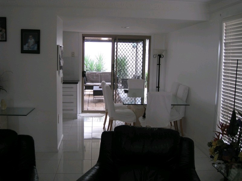 3/348 Oxley Drive, Runaway Bay QLD 4216