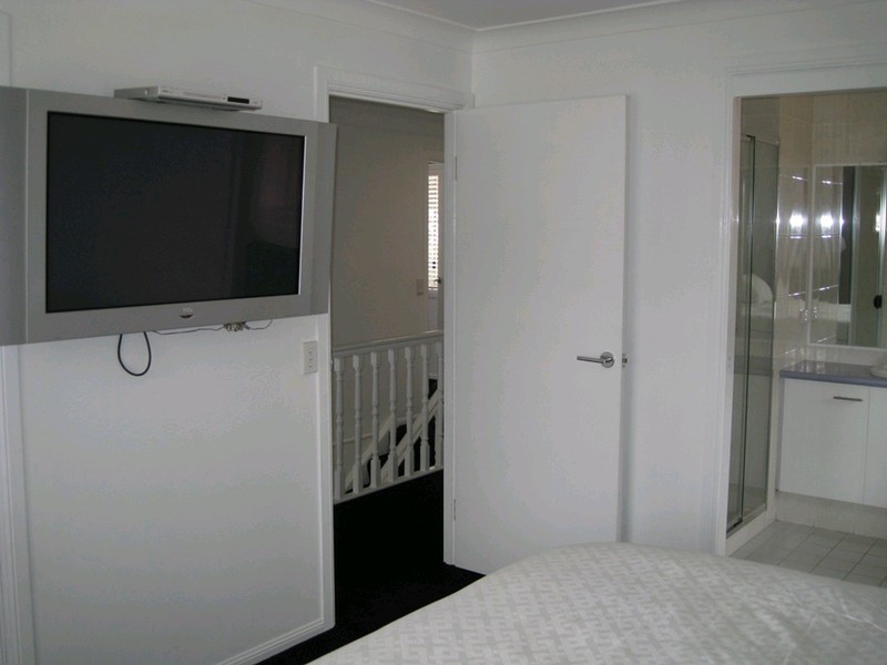 3/348 Oxley Drive, Runaway Bay QLD 4216