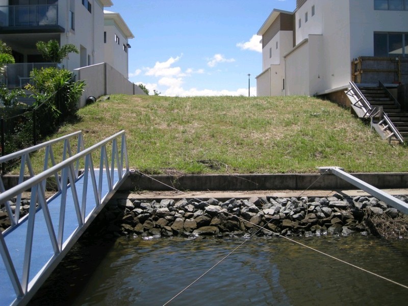 33 Harbourvue Court, Helensvale QLD 4212