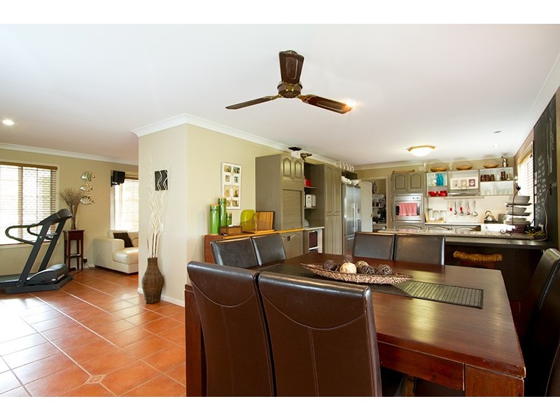 109 Macquarie Avenue, Molendinar QLD 4214