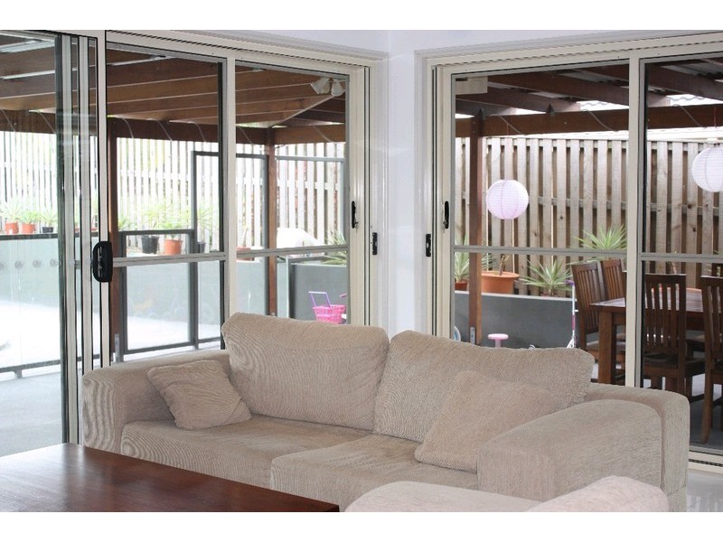 26 Carmarthen Circuit, Pacific Pines QLD 4211