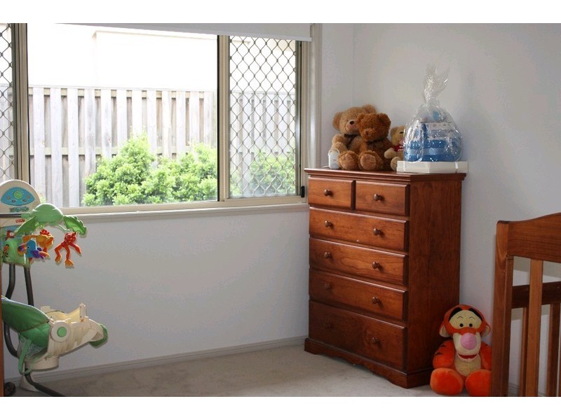 26 Carmarthen Circuit, Pacific Pines QLD 4211