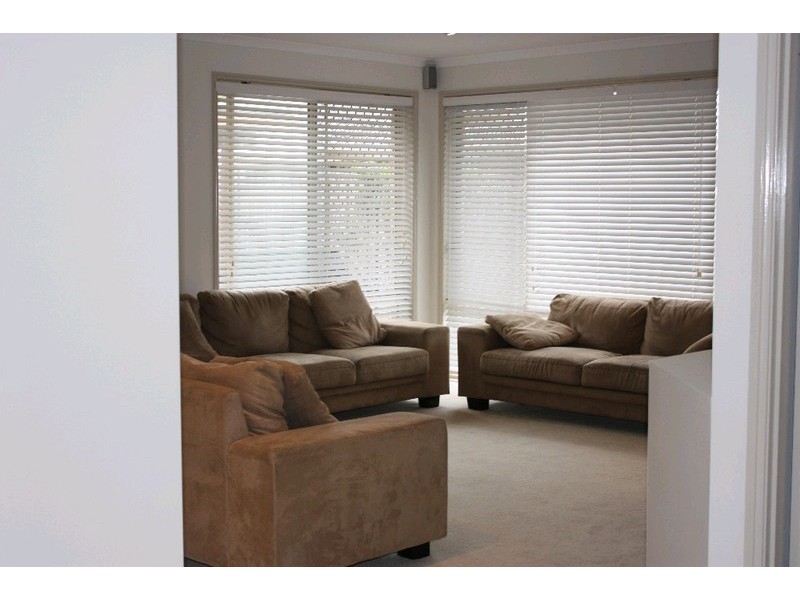 26 Carmarthen Circuit, Pacific Pines QLD 4211