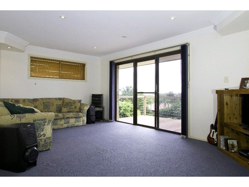 10 Jesmond Road, Helensvale QLD 4212