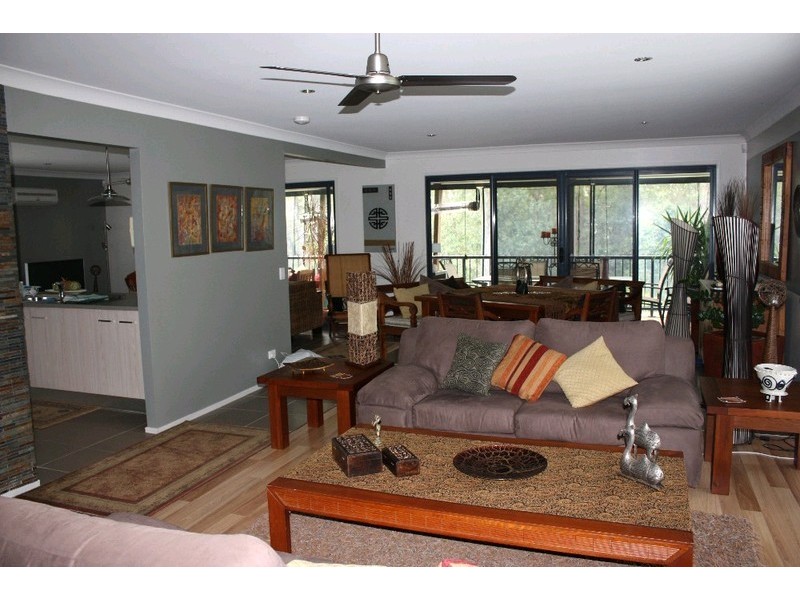 50 Cobb & Co Drive, Oxenford QLD 4210