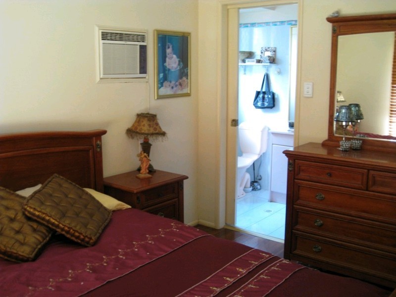 5 Allied Drive, Arundel QLD 4214