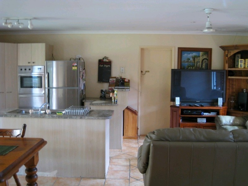 5 Allied Drive, Arundel QLD 4214