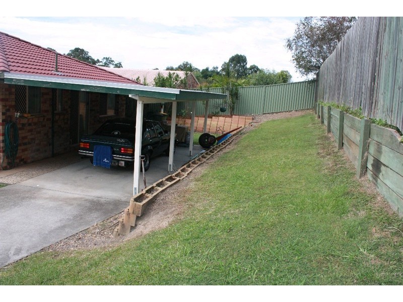 24 Crusader Way, Nerang QLD 4211