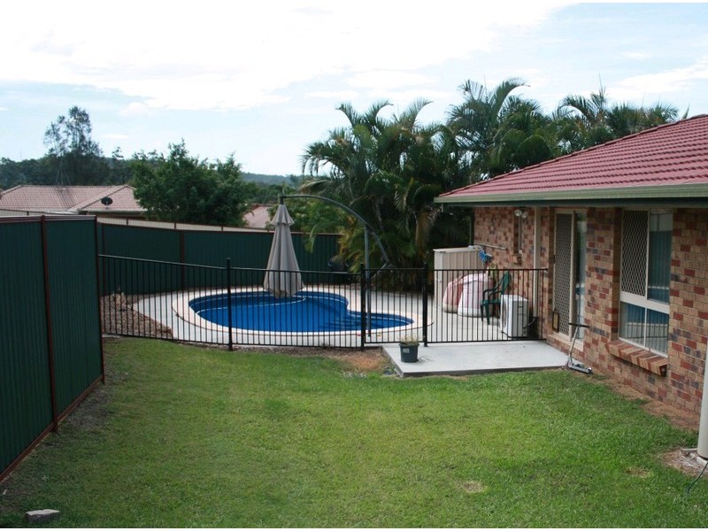 24 Crusader Way, Nerang QLD 4211