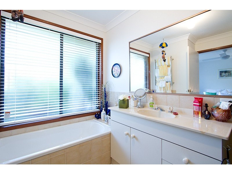 37 Lindfield Road, Helensvale QLD 4212