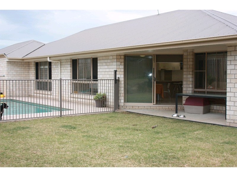 68 Silvereye Circuit, Gilston QLD 4211