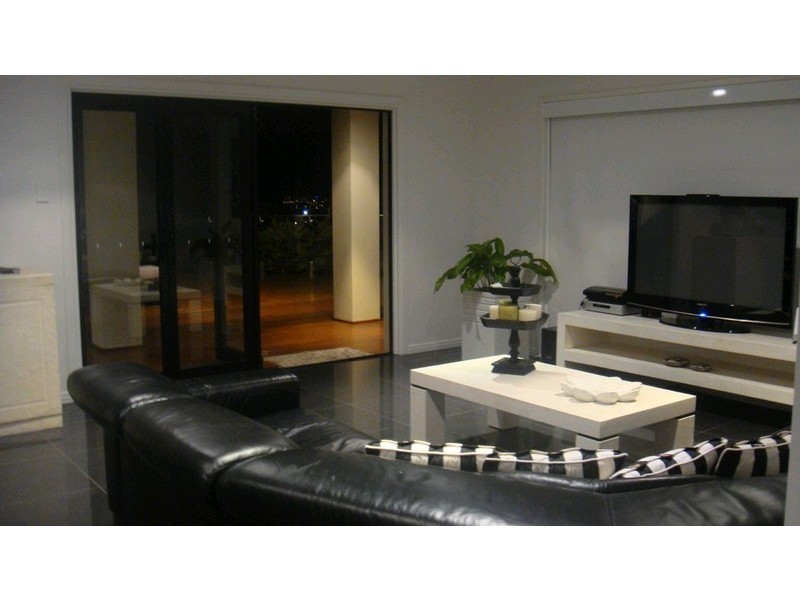 7 Bellavista Close, Highland Park QLD 4211