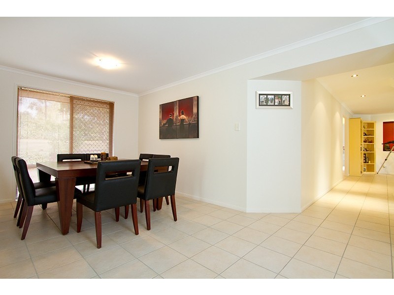 2 Lawnhill Drive, Nerang QLD 4211