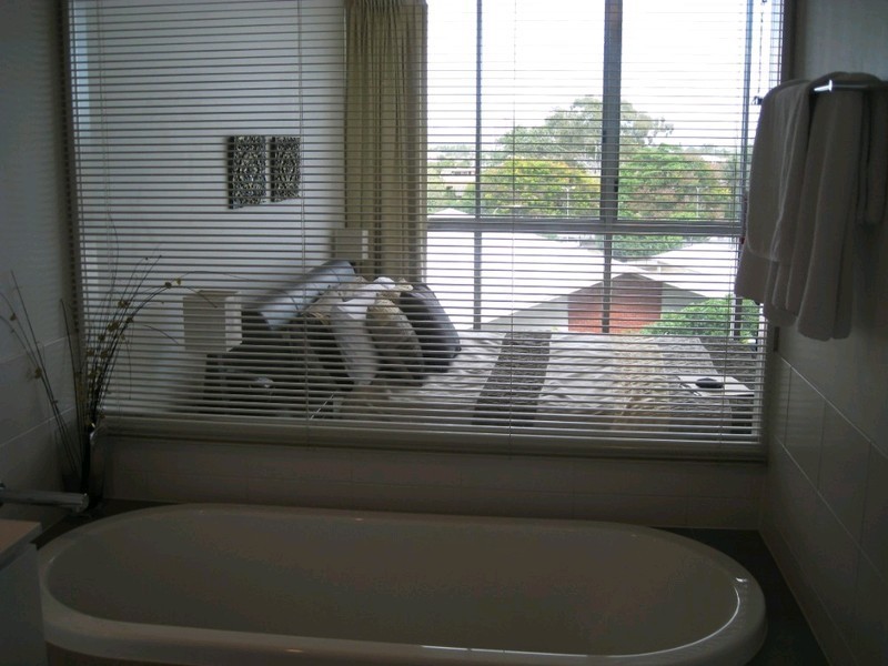 2319/33 TE Peters Drive, Broadbeach Waters QLD 4218